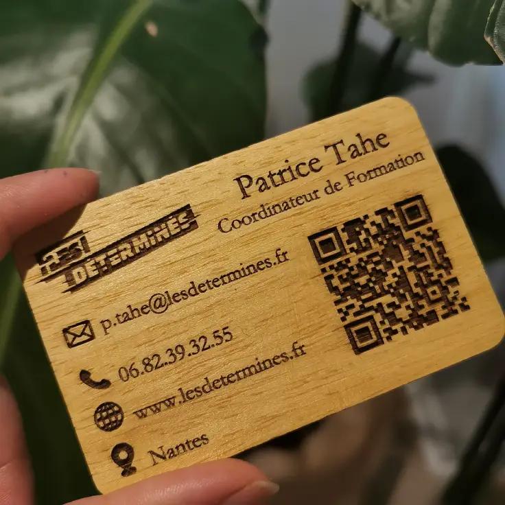 Cadeau personnalisé en bois 2060