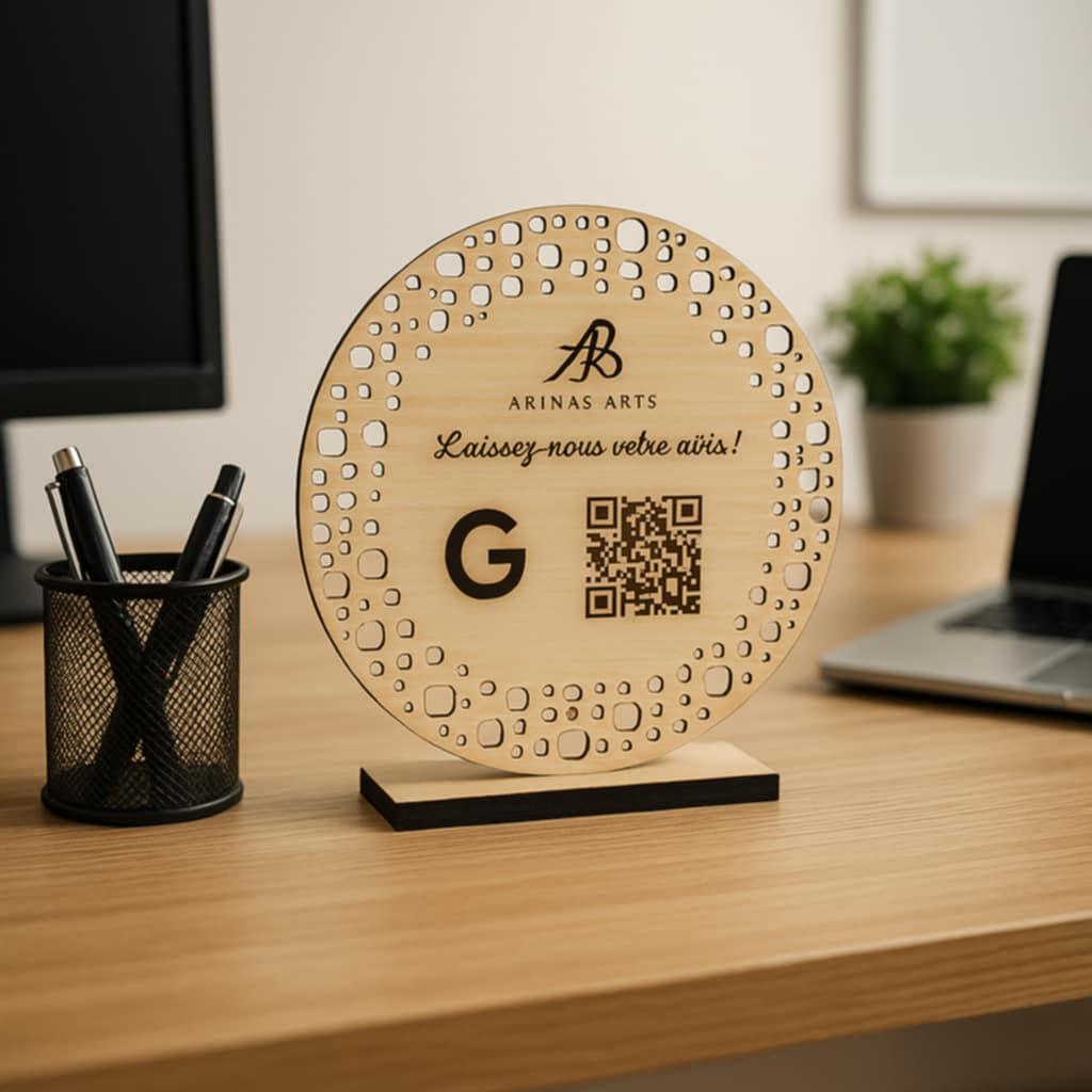 Pancarte personnalisée en bois avec QR Code – Boostez votre présence sur les réseaux sociaux