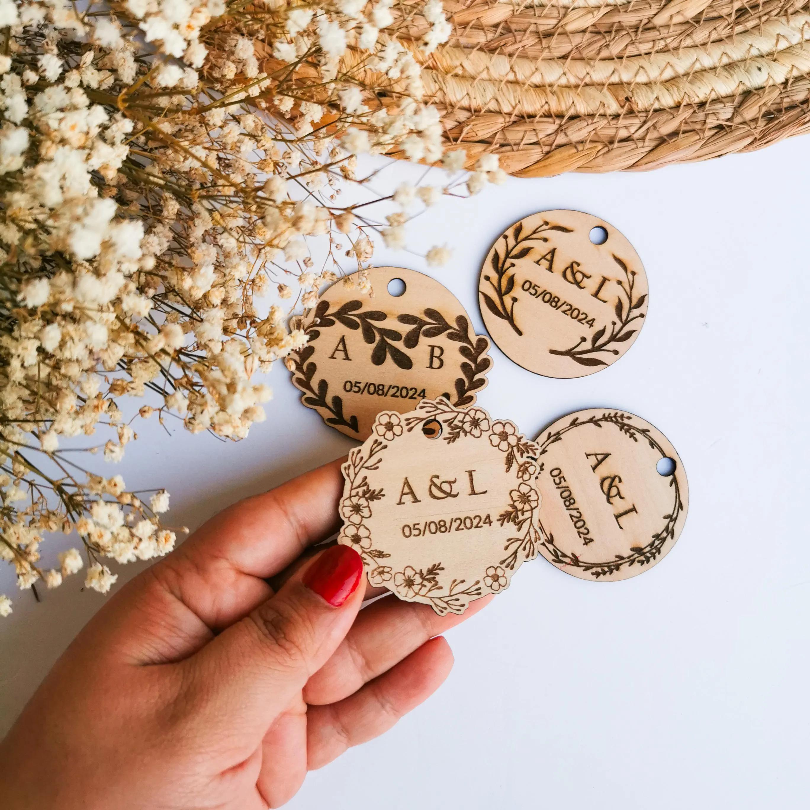 Médaillons en bois personnalisés pour baptême, étiquette, mariage, communion, anniversaire, personnalisation boîte de dragées ou tables